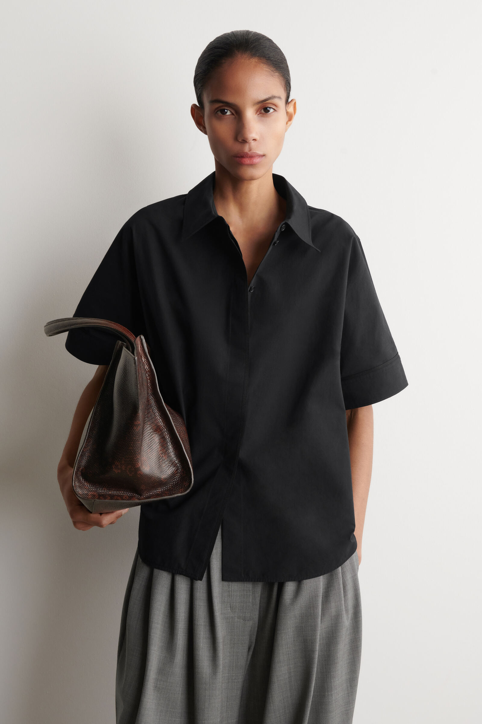 オーバーサイズ 半袖コットンシャツ